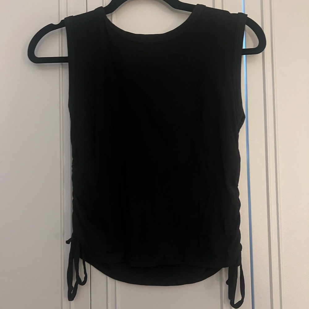 Black Ruched Tie Front Sleeveless Muscle Tee